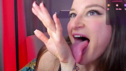 _lorra online show from November 27, 6:48 pm