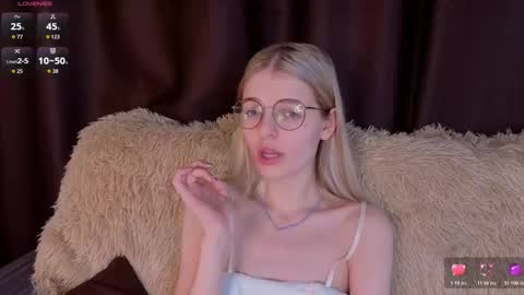 Monica online show from October 27, 6:41 pm