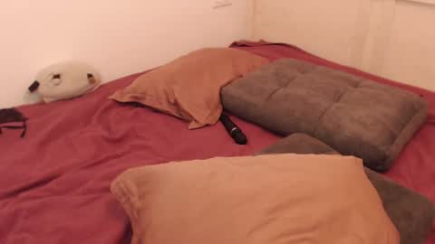 Snapshot of _lustica_ chatting on March 10, 10:18 am Anna online show from March 10, 10:18 am