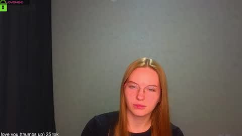 Snapshot of _lysafeta_ chatting on September 18, 4:22 pm Welcome guys  Pleasure to see you all here  My name is Lysafeta and MichaelaTip menu is active Private is open  online show from September 18, 4:22 pm