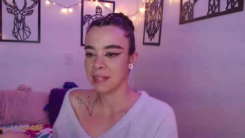 Marce  online show from February 8, 1:00 am