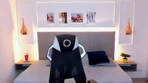 _matthew_santos_ online show from May 17, 1:26 am