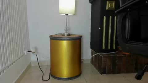 _maximo_1 online show from June 13, 4:50 pm
