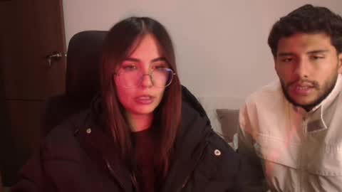 max and abby online show from July 5, 4:04 am