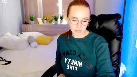 _mi_amore online show from October 26, 8:15 am