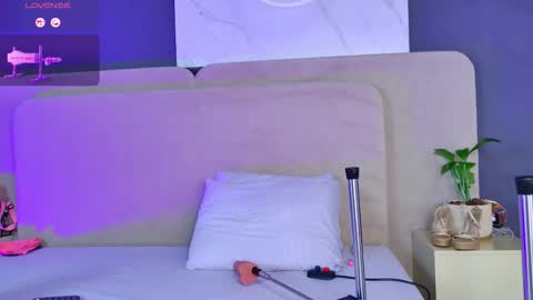 Mia Rosse online show from March 25, 1:07 pm