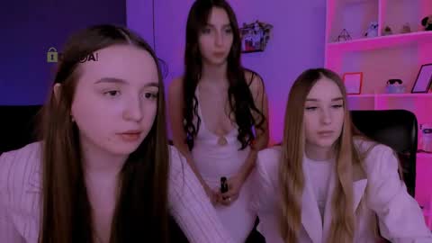 your Mila online show from March 31, 8:59 am