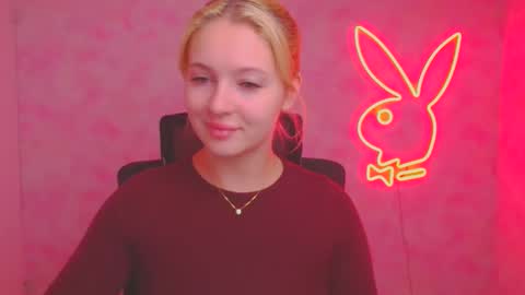 Melanie online show from October 18, 11:25 am