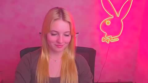 Melanie online show from February 11, 10:36 am