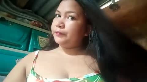 _milkytitsmomxx_ online show from May 2, 2:06 am