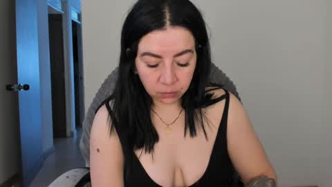 _miss_coco_ online show from September 18, 12:53 pm