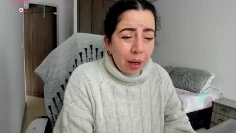 _miss_coco_ online show from February 25, 1:04 pm