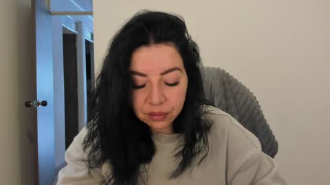 _miss_coco_ online show from September 19, 1:04 pm