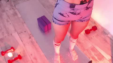 karoline uwu online show from December 20, 6:04 pm