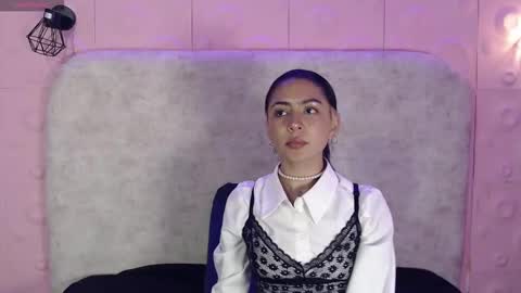 Molly online show from January 10, 5:40 pm