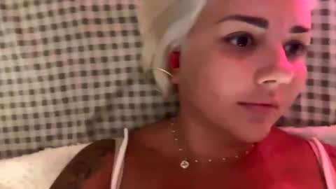 Snapshot of _morpho_ chatting on January 10, 10:39 am Francine Aisi Morpho - a genus of blue butterflies. online show from January 10, 10:39 am