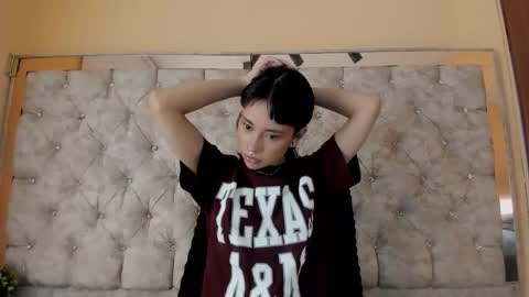 _nanah45 online show from March 27, 1:01 pm