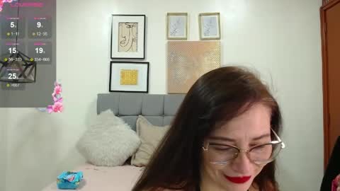 _naomi_s online show from May 19, 1:40 pm