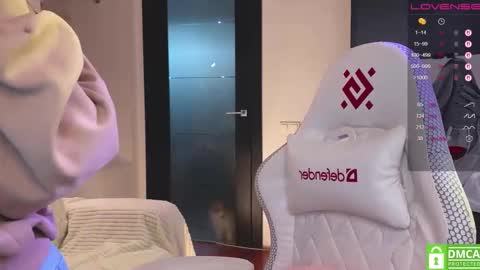 Mia with a big heart  online show from February 10, 12:08 pm