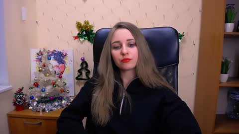 Snapshot of _nicole_new chatting on December 30, 5:44 pm Nica online show from December 30, 5:44 pm