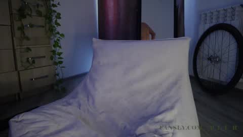 Snapshot of _p_l_u_r_ chatting on September 11, 6:03 am Sasha ---- 50 discount on my Fansly  ---- online show from September 11, 6:03 am