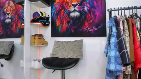 Kevin  online show from October 18, 6:17 am