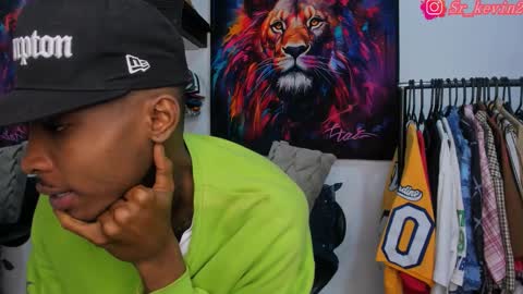 Kevin  online show from November 5, 11:12 am