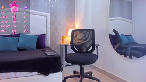  peach1  online show from September 22, 2:10 pm