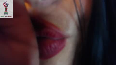 Laura online show from June 24, 9:11 pm