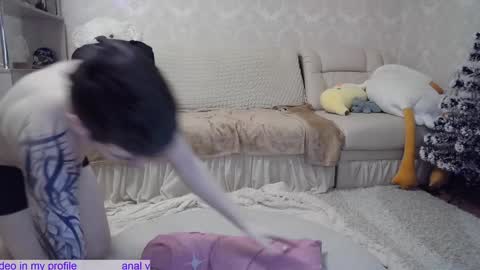 _pretty_fox_ online show from December 15, 3:45 am