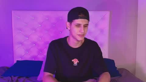 wav online show from October 28, 6:58 am