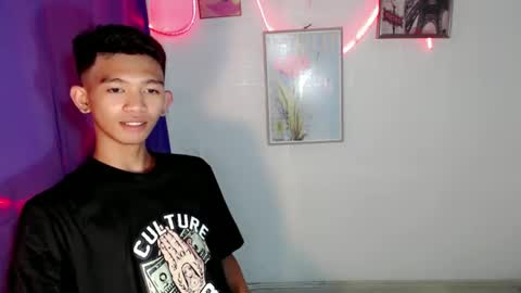 _rellvanxx online show from February 24, 1:31 pm