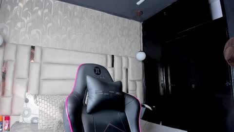 _sammy_ice online show from February 26, 9:42 pm