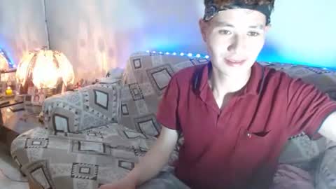 santi online show from March 11, 4:48 am