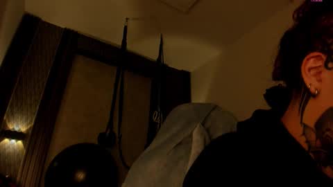 Selene online show from November 13, 2:42 pm