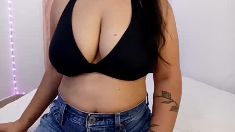 _selenerose online show from October 22, 5:14 pm