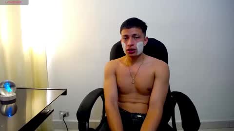 Snapshot of _sexy_jack chatting on February 5, 8:46 pm Juan Pablo-independent model online show from February 5, 8:46 pm