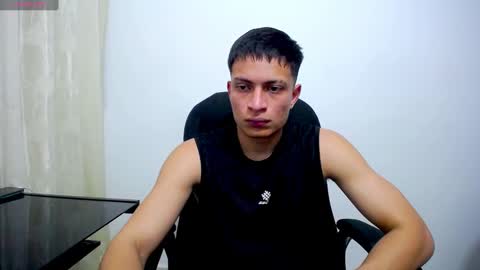 Snapshot of _sexy_jack chatting on February 4, 2:17 am Juan Pablo-independent model online show from February 4, 2:17 am