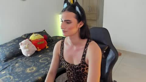 Shantall online show from May 20, 4:53 am