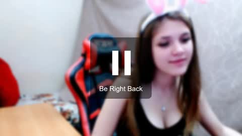 Mari online show from March 10, 8:01 pm