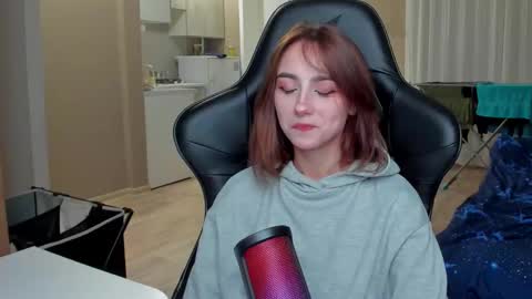 _silverdream online show from October 2, 10:08 pm