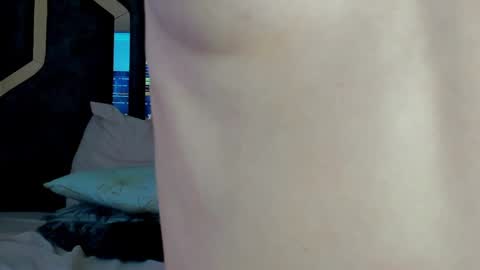 _silvia_vega_ online show from February 4, 1:02 am