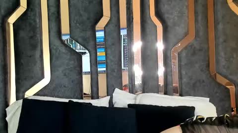 _silvia_vega_ online show from October 19, 5:56 am