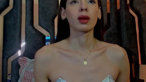 _silvia_vega_ online show from March 5, 10:55 am