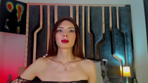 _silvia_vega_ online show from December 15, 8:41 am