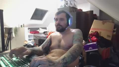 _smiley_bear27 online show from December 5, 10:03 am