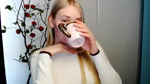 Rachel online show from April 15, 12:19 pm