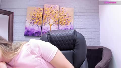    640  200   online show from May 12, 6:28 pm