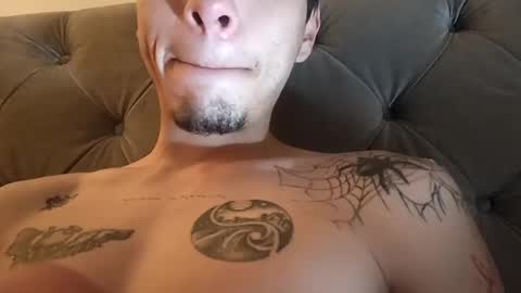 Snapshot of _spider_dick_ chatting on September 25, 1:51 pm Alejandro Pinzon online show from September 25, 1:51 pm