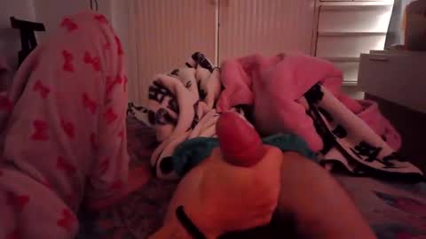 Snapshot of _spider_dick_ chatting on February 27, 12:34 pm Alejandro Pinzon online show from February 27, 12:34 pm